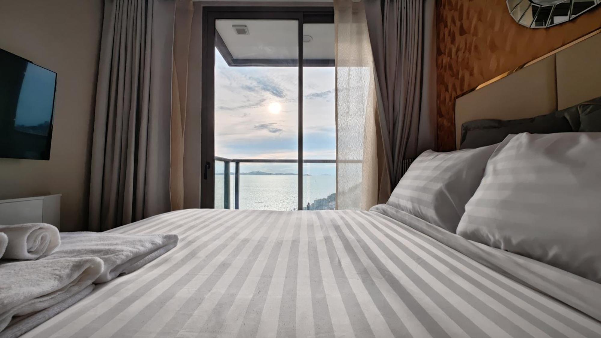 Ferienwohnung The Astra Sky River Jomtien Beach Exterior foto