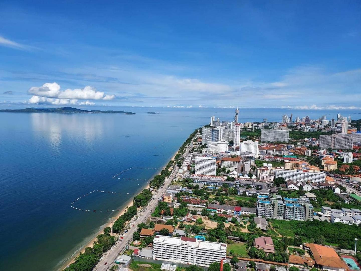 Ferienwohnung The Astra Sky River Jomtien Beach Exterior foto